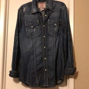TRUE RELIGION JEANS Trucker Jean button down 😍